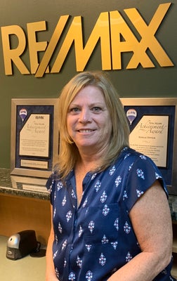 Portrait of Shelly Knecht-Senick,